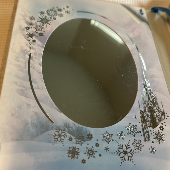 ELF Disney Elsa Snow and Ice Beauty Book Makeup - Picture 16 of 16